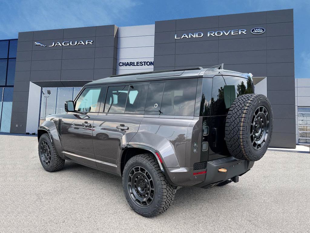 New 2026 Land Rover Defender 110 OCTA AWD/4WD image 3