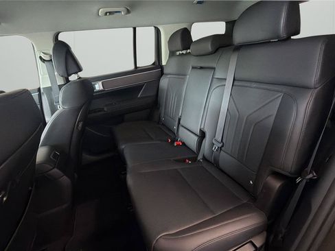 Certified 2025 Hyundai Santa Fe SEL FWD image 11