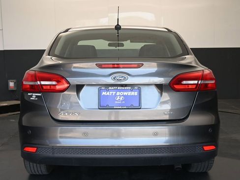 Used 2018 Ford Focus SEL image 16