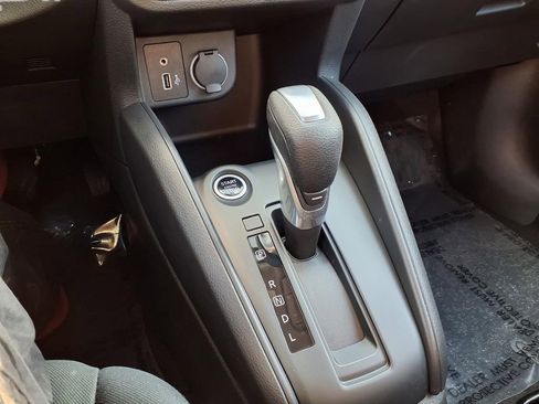 Used 2025 Nissan Kicks Play S FWD image 11