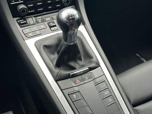 Used 2025 Porsche 718 Cayman RWD image 27