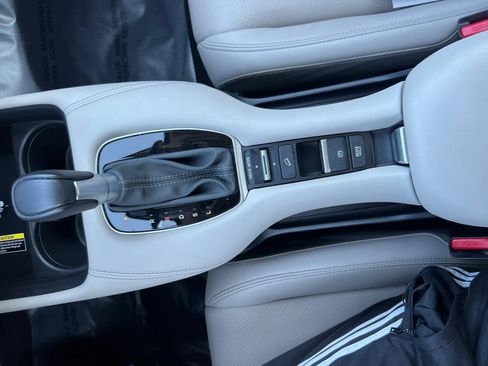 Used 2025 Honda HR-V EX-L image 24
