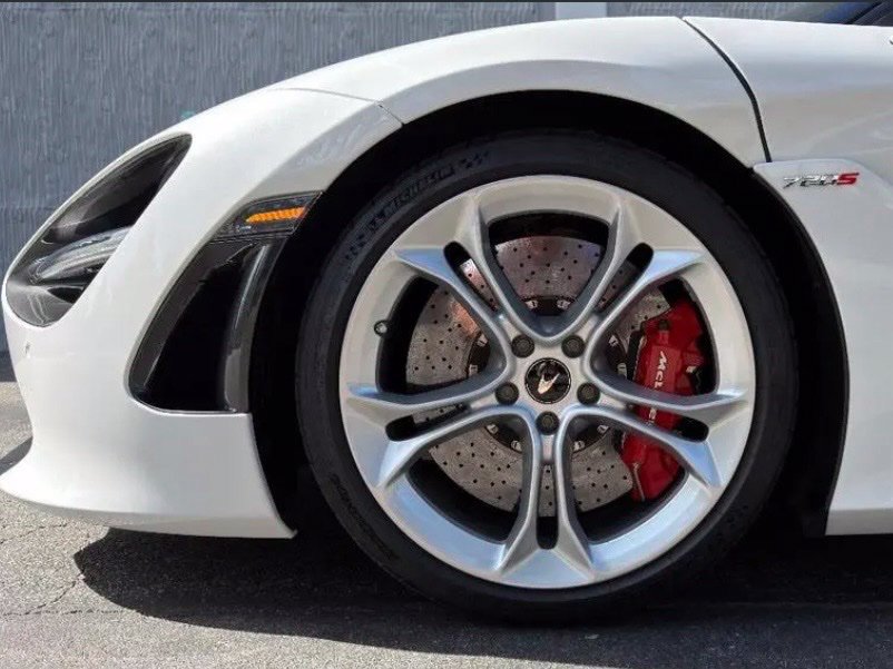 Used 2020 McLaren 720S Performance RWD image 13
