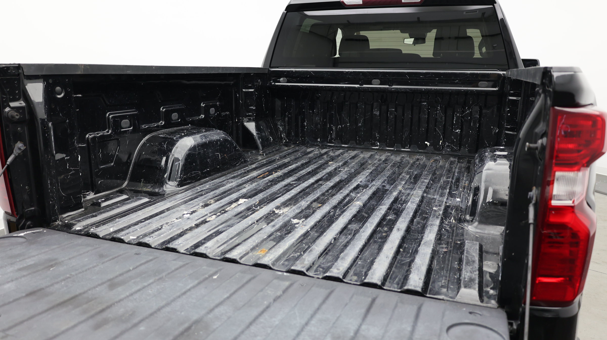 Used 2023 Chevrolet Silverado 1500 Custom AWD/4WD image 39