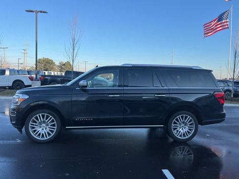 Used 2023 Ford Expedition Max Platinum image 8