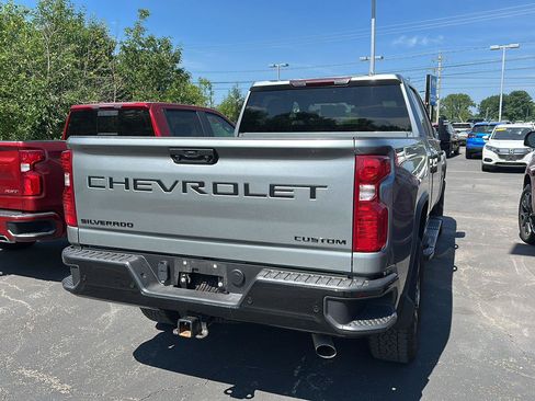 Used 2024 Chevrolet Silverado 2500 Custom w/ Custom Value Package AWD/4WD image 2
