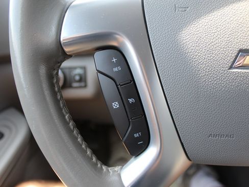 Used 2016 Chevrolet Traverse LT FWD image 26