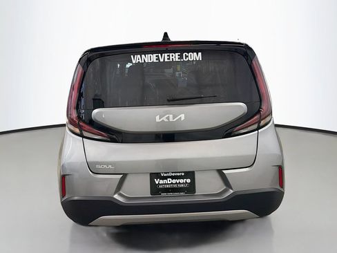 Used 2024 Kia Soul LX FWD image 8