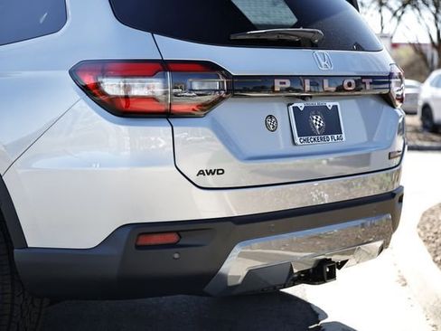 New 2026 Honda Pilot TrailSport image 10