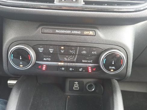 Certified 2024 Ford Escape ST-Line w/ Cold Weather Package image 35