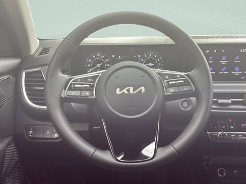 New 2026 Kia Seltos EX FWD image 27