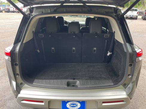 Used 2023 Nissan Pathfinder SL w/ Lighting Package (N92) image 32