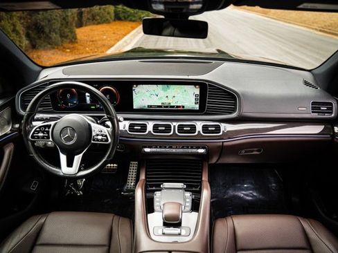 Used 2022 Mercedes-Benz GLS 450 4MATIC w/ AMG Line Exterior image 28