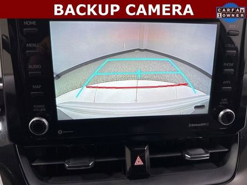 Used 2022 Toyota Corolla SE image 2