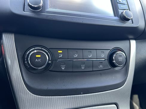 Used 2015 Nissan Sentra SR w/ Navigation Package image 31