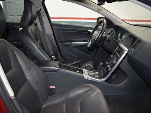 Used 2012 Volvo S60 T5 FWD image 13