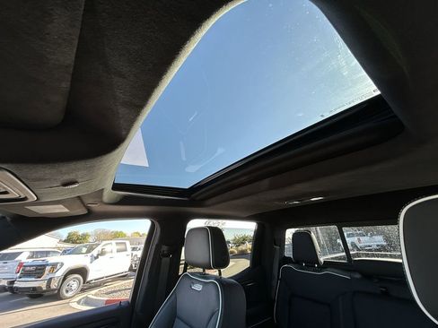 Used 2025 GMC Sierra 1500 AT4X image 19