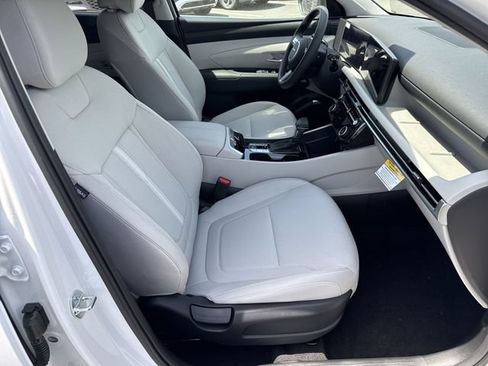 New 2026 Hyundai Tucson SEL FWD image 15
