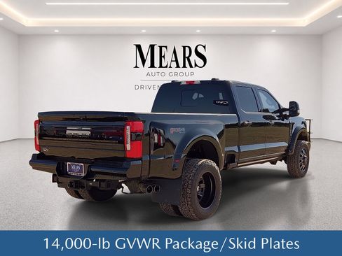 Used 2025 Ford F450 Platinum w/ FX4 Off-Road Package AWD/4WD image 6