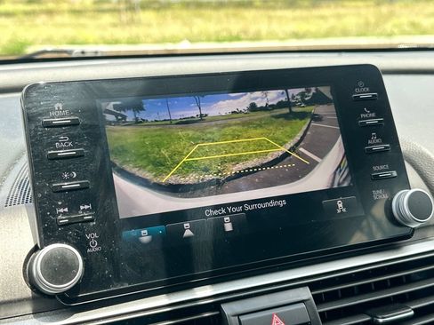 Used 2019 Honda Accord Sport image 16
