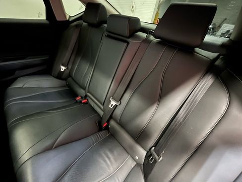 Certified 2022 Acura TLX w/ Technology Package image 13