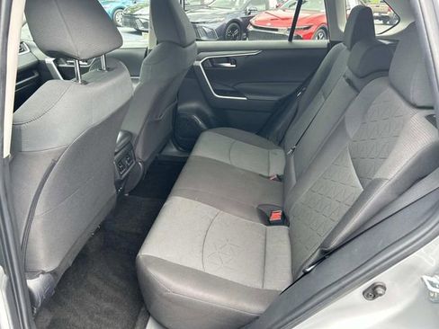 Used 2024 Toyota RAV4 XLE FWD image 19