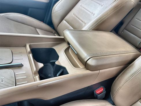 Used 2024 Hyundai Santa Fe Limited image 23