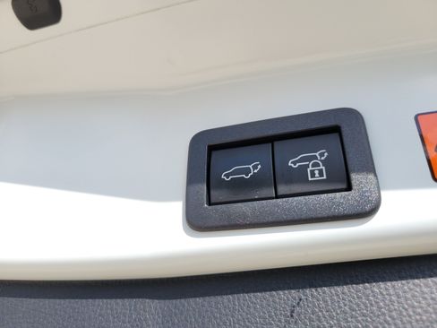 Used 2026 Toyota RAV4 XLE Premium w/ Panoramic Sun Roof Package FWD image 12