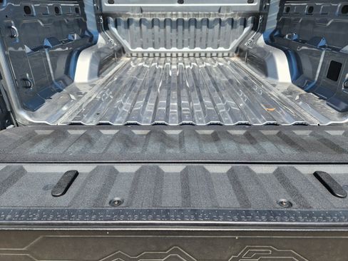 Used 2025 Chevrolet Colorado Trail Boss AWD/4WD image 24