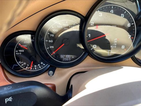 Used 2014 Porsche Panamera RWD image 13