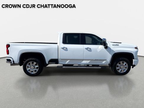 Used 2026 Chevrolet Silverado 2500 High Country w/ Max Trailering Package AWD/4WD image 4