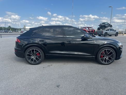 Used 2023 Audi Q8 Prestige AWD/4WD image 4