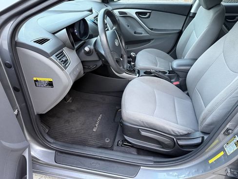 Used 2013 Hyundai Elantra GLS image 14