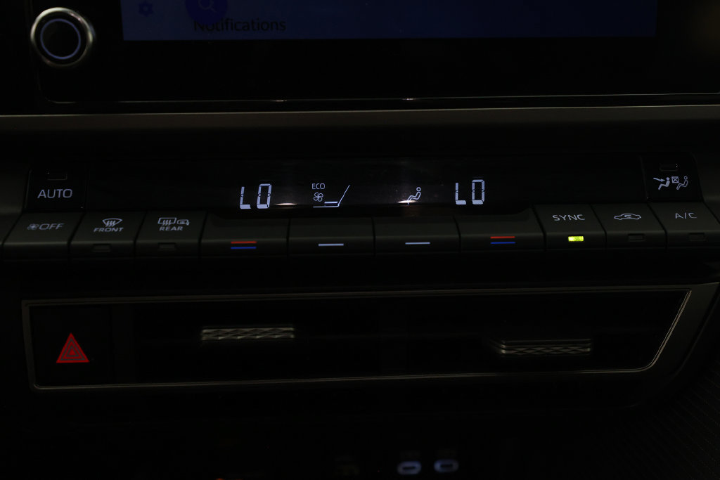 Used 2025 Toyota Camry SE w/ Convenience Package FWD image 26