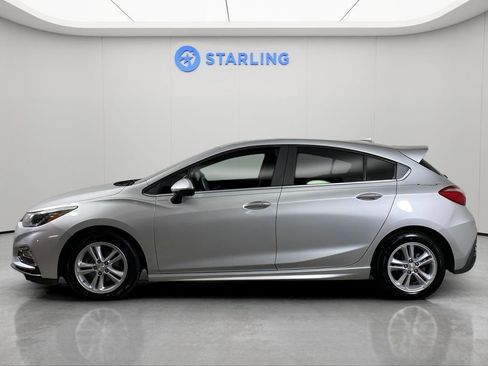 Used 2017 Chevrolet Cruze LT w/ Sun And Sound Package FWD image 3