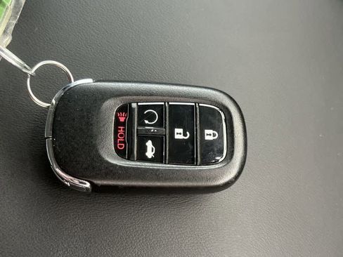 Used 2025 Honda Accord SE image 28