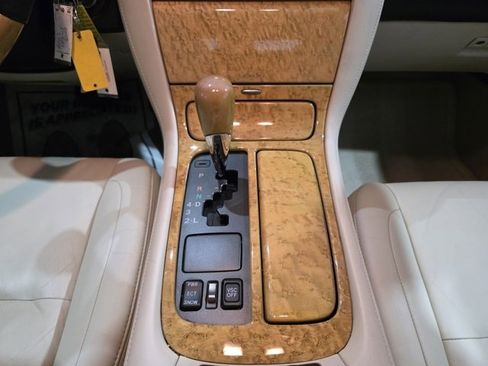 Used 2003 Lexus SC 430 Convertible image 18