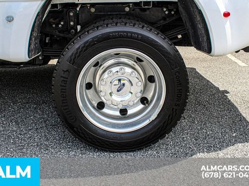 Used 2025 Ford F450 Platinum w/ FX4 Off-Road Package AWD/4WD image 16