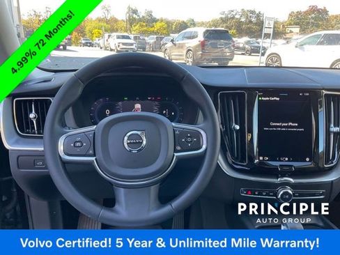 Certified 2023 Volvo XC60 B5 Core image 18