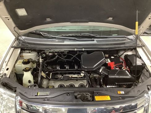 Used 2010 Ford Edge SEL image 20
