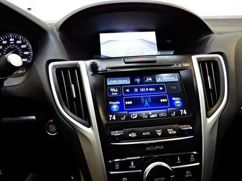 Used 2015 Acura TLX w/ Technology Package FWD image 21