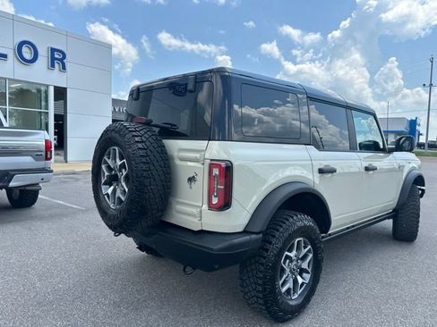 Used 2025 Ford Bronco Badlands AWD/4WD image 18