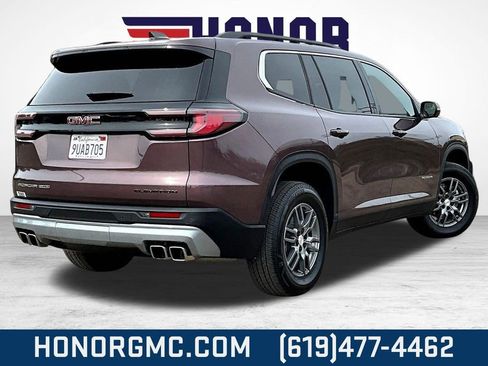 Used 2025 GMC Acadia Elevation image 6