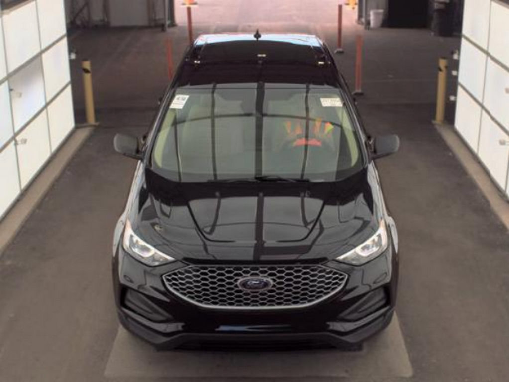 Used 2024 Ford Edge SE AWD/4WD image 2