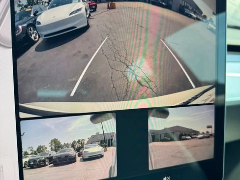 Used 2022 Tesla Model 3 Long Range AWD/4WD image 25