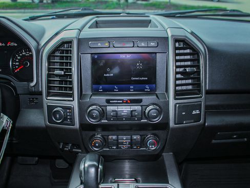 Used 2020 Ford F150 Raptor image 27