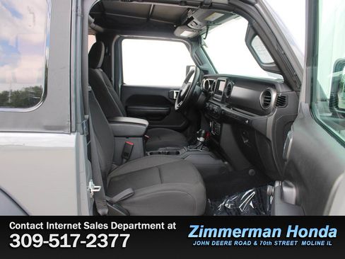 Used 2023 Jeep Wrangler Sport AWD/4WD image 17