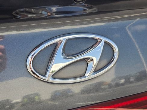 Used 2023 Hyundai Sonata SEL w/ Convenience Package FWD image 19