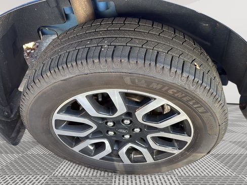 Used 2023 Ford Maverick Lariat image 13