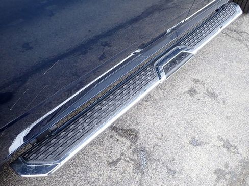 Used 2024 RAM 2500 Tradesman w/ Chrome Appearance Group image 13